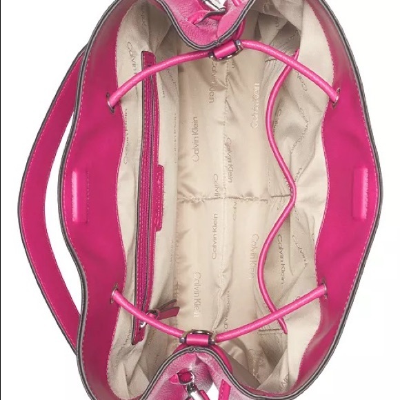 Calvin Klein Purse💞 - Picture 7 of 8